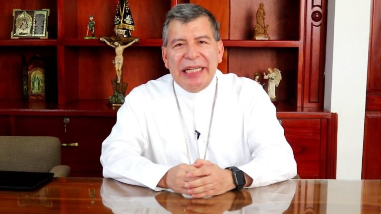 Mensaje a los Maestros by Mons. Alberto Rolón