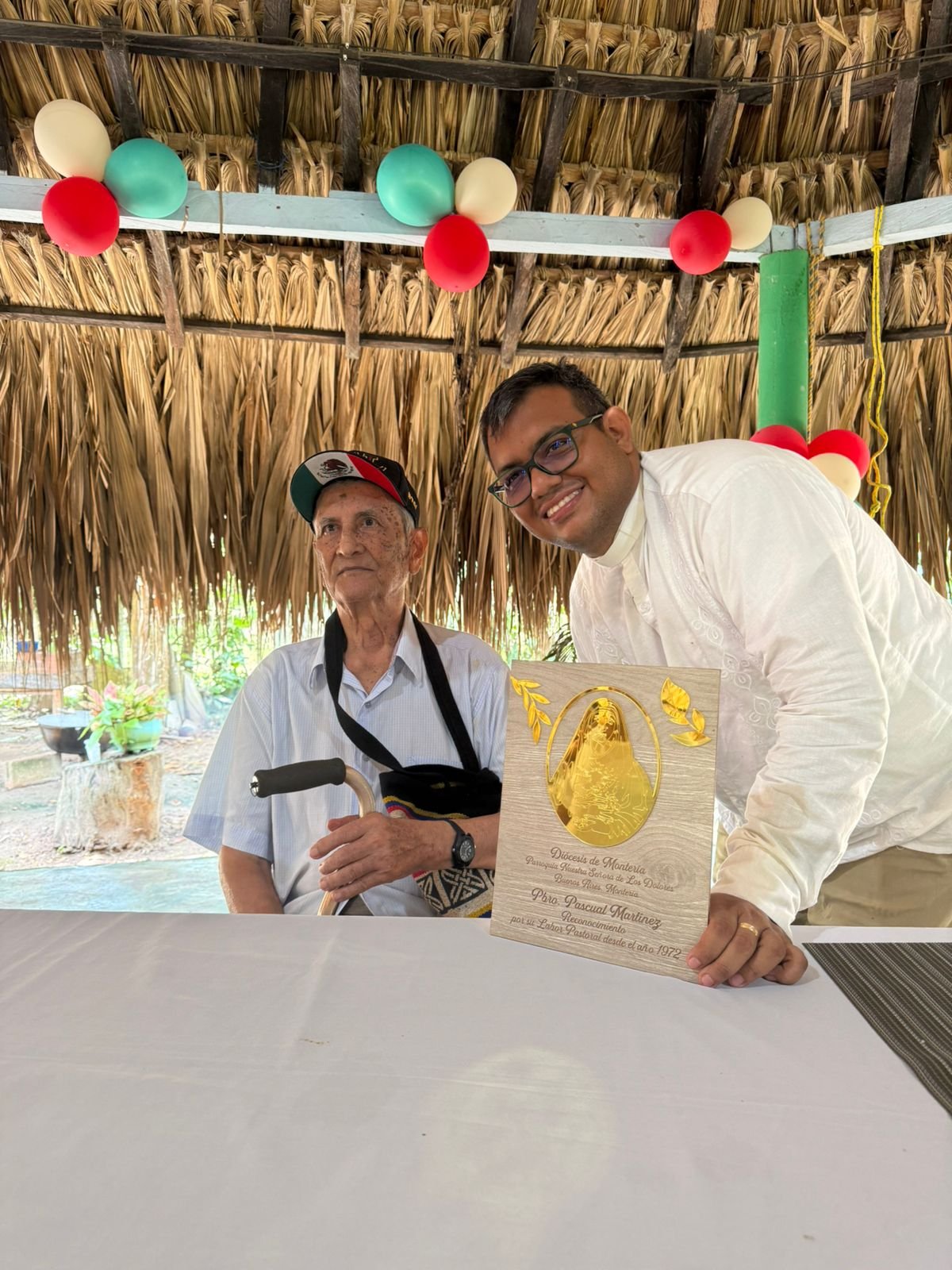 Homenaje de gratitud al padre Pascual Martínez en Buenos Aires, La Manta