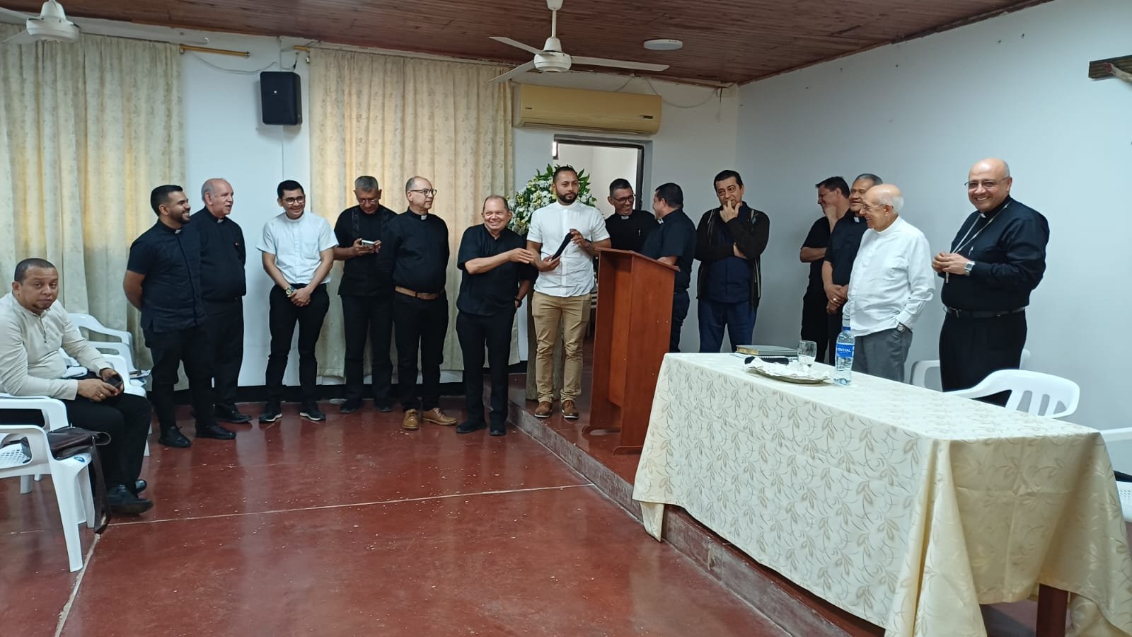 Monseñor Farly Gil Betancourt anima y fortalece la misión del presbiterio diocesano de Montería
